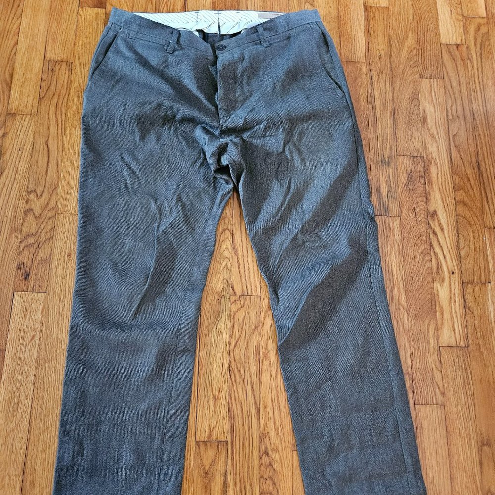 Banana Republic Heritage Dress Chino – Light Brown – 35x32